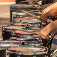 A photo of a drum line